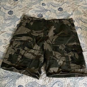 Wrangler | Camo Cargo 🩳 Shorts